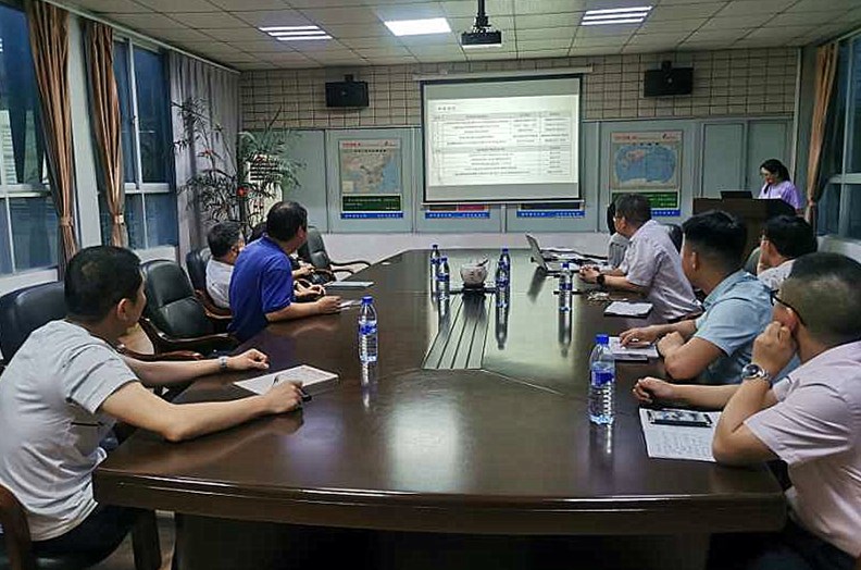 座谈会1_副本.jpg 座谈会1_副本.jpg